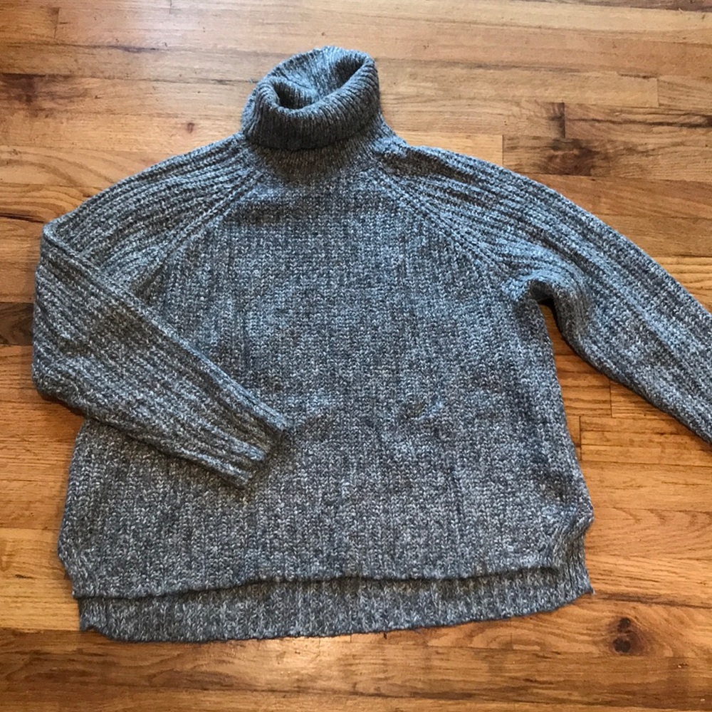 Abercrombie Shaker Turtleneck Sweater